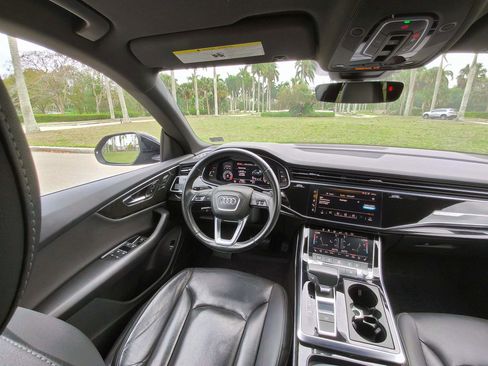 Used 2019 Audi Q8 Premium Plus AWD/4WD image 26