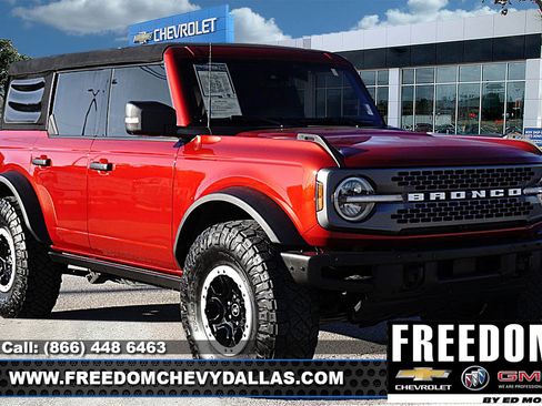 Used 2021 Ford Bronco Badlands image 1