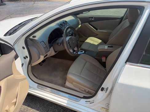 Used 2012 Nissan Altima 2.5 SL w/ 2.5SL Pkg FWD image 11
