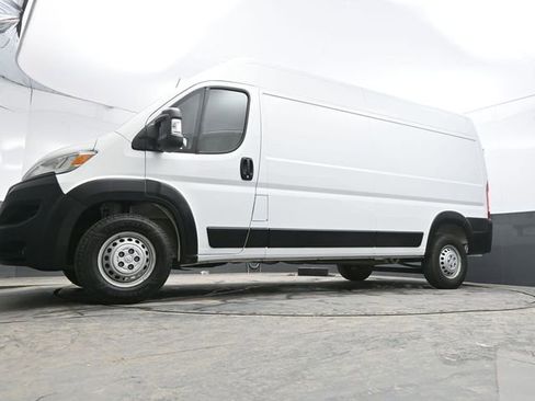 Used 2024 RAM ProMaster 2500 w/ Convenience Group FWD image 31