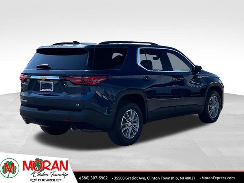 Certified 2023 Chevrolet Traverse LT FWD image 5