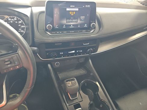Used 2023 Nissan Rogue SV w/ SV Premium B Package AWD/4WD image 7