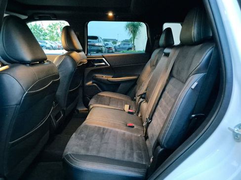 Used 2022 Mitsubishi Outlander SE FWD image 15