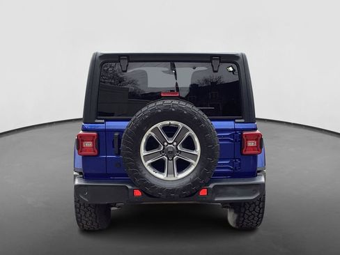 Used 2018 Jeep Wrangler Unlimited Sahara image 6