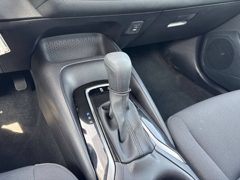 Used 2025 Toyota Corolla LE FWD image 39