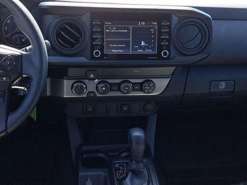 Used 2020 Toyota Tacoma SR AWD/4WD image 19