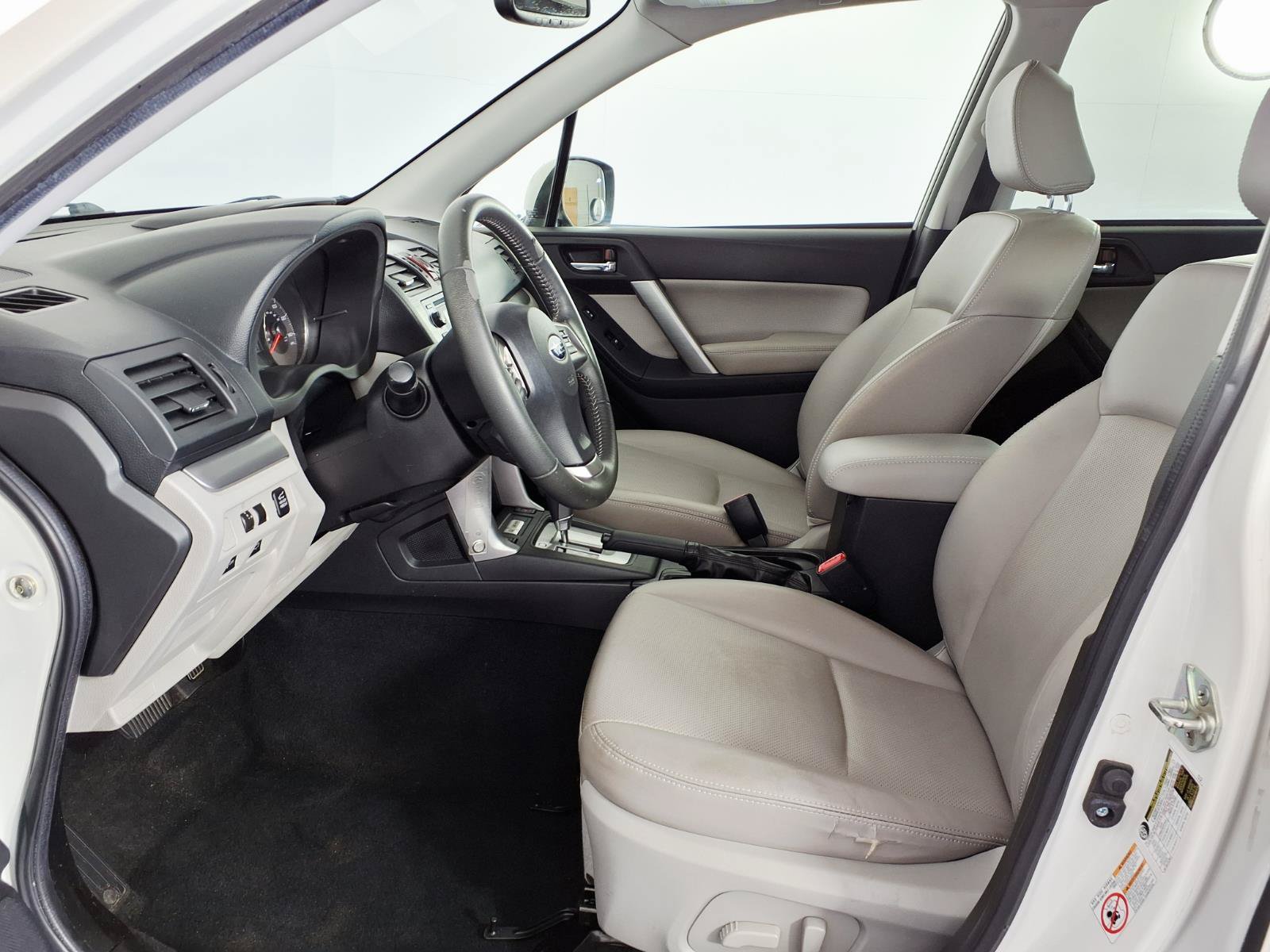 Used 2014 Subaru Forester 2.5i Limited w/ Popular Package #2 AWD/4WD image 12