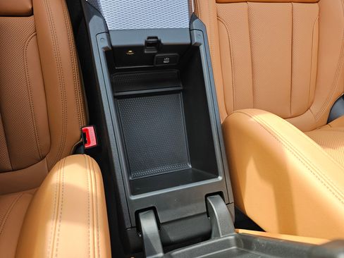 New 2026 BMW 330i xDrive Sedan w/ M Sport Package image 25