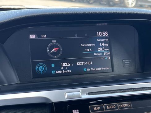 Used 2016 Honda Accord Touring image 12