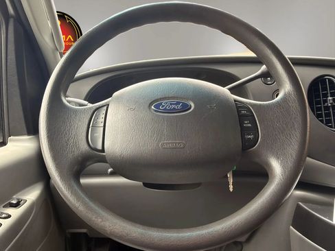 Used 2008 Ford E-350 and Econoline 350 XLT RWD image 20