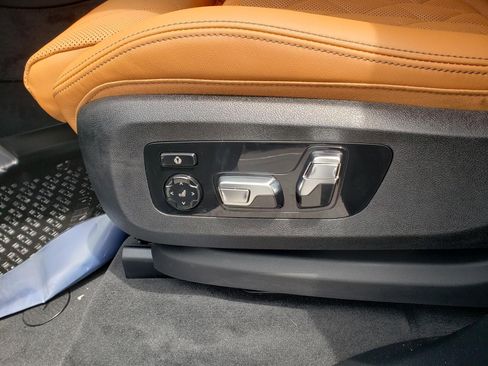 New 2026 BMW X5 xDrive40i AWD/4WD image 19