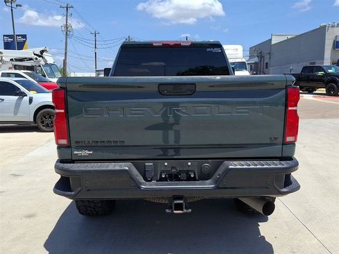 Used 2025 Chevrolet Silverado 2500 LT w/ Trail Boss Package AWD/4WD image 11