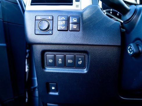 Used 2023 Lexus GX 460 Luxury w/ Sport Design Package AWD/4WD image 5