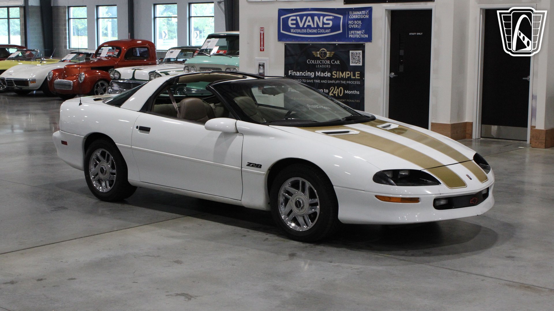 Used 1996 Chevrolet Camaro Z28 RWD image 18