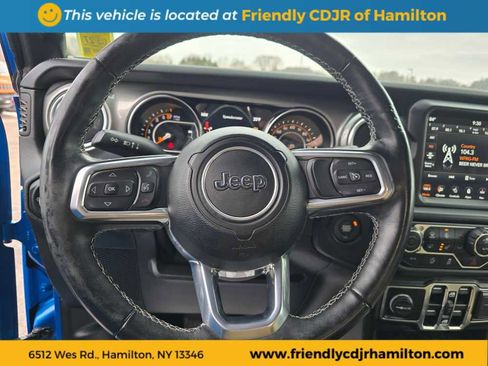 Used 2022 Jeep Gladiator Overland w/ Cold Weather Group image 23