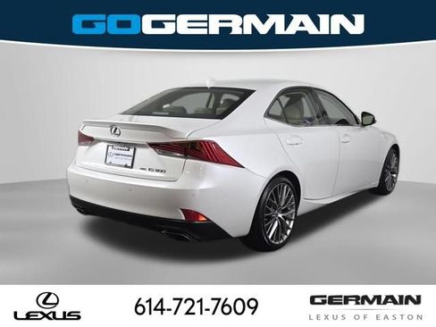 Used 2018 Lexus IS 300 AWD w/ Comfort Package image 8