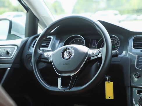 Used 2017 Volkswagen Golf Alltrack S AWD/4WD image 14