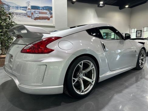 Used 2010 Nissan 370Z NISMO RWD image 33