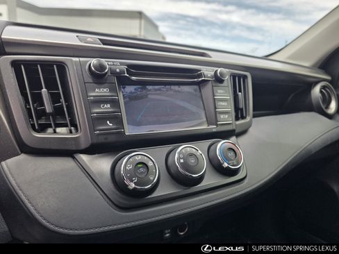 Used 2018 Toyota RAV4 LE w/ Carpet Mat Package FWD image 17