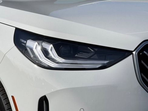 Used 2025 BMW X3 xDrive30i w/ Convenience Package image 10