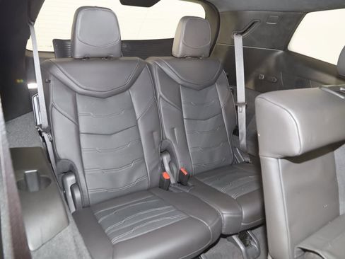 Used 2023 Cadillac XT6 Sport w/ Platinum Package image 14