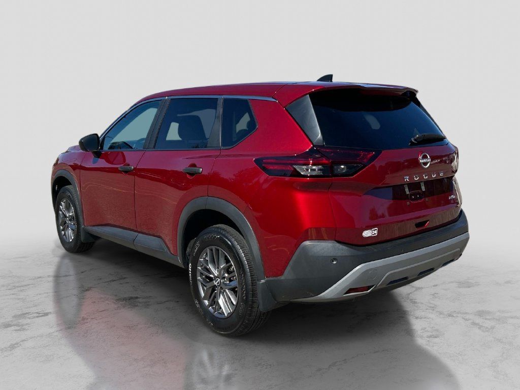 Certified 2023 Nissan Rogue S AWD/4WD image 3