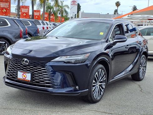 Used 2023 Lexus RX 350 Premium w/ Accessory Package (Z1) FWD image 3
