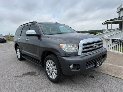 Used 2012 Toyota Sequoia Platinum AWD/4WD image 3