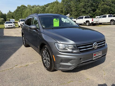 Used 2019 Volkswagen Tiguan SE w/ 3rd Row Seat Package AWD/4WD image 12