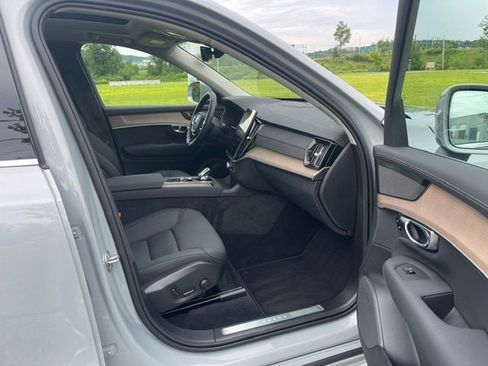 Used 2026 Volvo XC90 B6 Plus AWD/4WD image 9