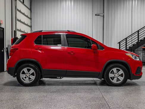 Used 2017 Chevrolet Trax LT FWD image 5