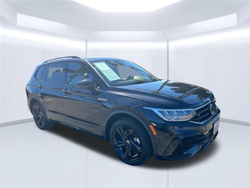 Used 2023 Volkswagen Tiguan SE R-Line FWD image 7