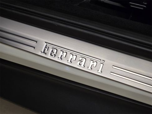 Used 2022 Ferrari Roma image 40