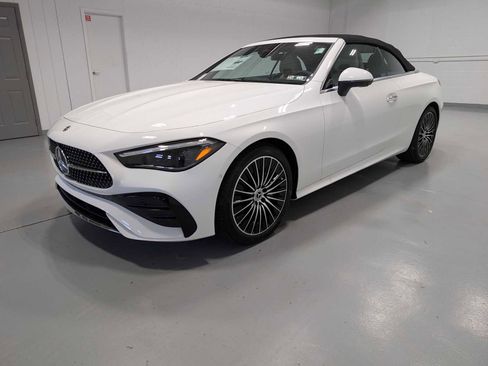 Used 2026 Mercedes-Benz CLE 300 4MATIC Cabriolet image 2