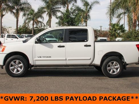 Used 2013 Nissan Titan SV w/ SV Value Truck Pkg image 5