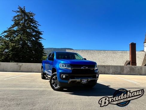 Used 2021 Chevrolet Colorado Z71 w/ Safety Package AWD/4WD image 2