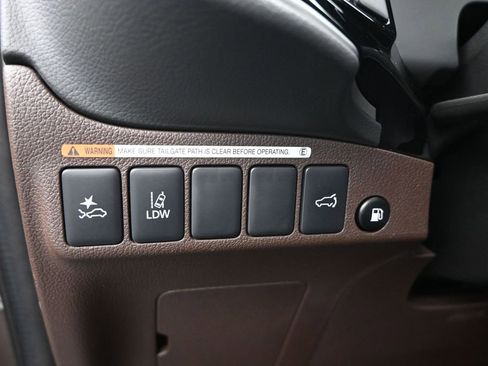 Used 2018 Mitsubishi Outlander GT AWD/4WD image 27