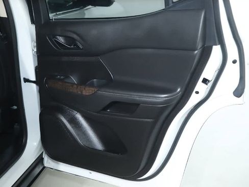 Used 2023 GMC Acadia Denali w/ Denali Ultimate Package image 33