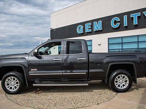 Used 2016 GMC Sierra 1500 SLE image 2