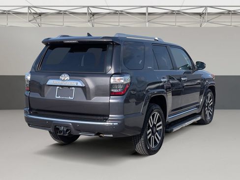 Used 2018 Toyota 4Runner Limited RWD image 11