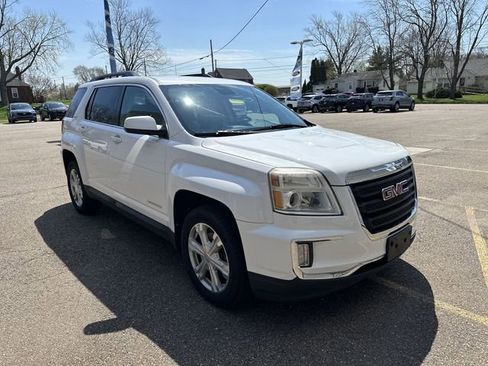 Used 2017 GMC Terrain SLE w/ Convenience Package image 11