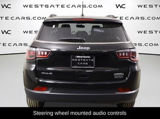 Used 2022 Jeep Compass Latitude video 4