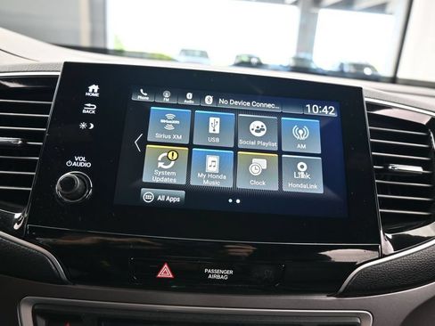 Used 2025 Honda Passport EX-L image 27