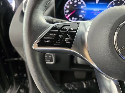 Certified 2025 Mercedes-Benz GLA 250 image 18