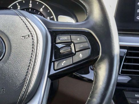 Used 2018 BMW 540i xDrive image 24