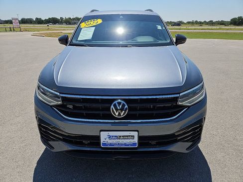 Used 2024 Volkswagen Tiguan SE R-Line w/ MDO Package, Three-Row FWD image 12