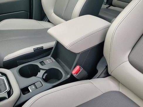 Certified 2025 Subaru Forester Limited image 21