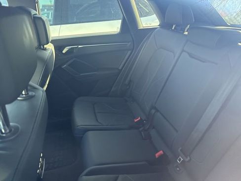 Certified 2025 Audi Q3 2.0T Premium w/ Convenience Package image 8