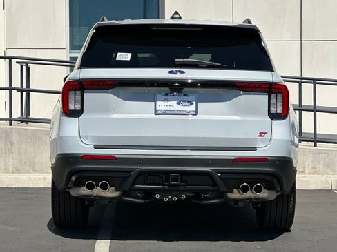 New 2026 Ford Explorer ST w/ Sun And Sound Package AWD/4WD image 4