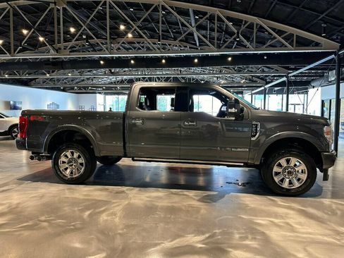 Used 2020 Ford F250 Platinum w/ FX4 Off-Road Package AWD/4WD image 6